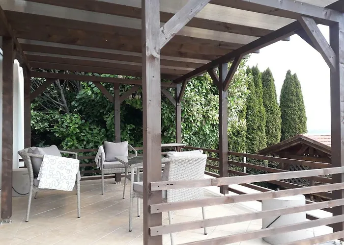 Mesgye 巴拉顿诺尔马迪